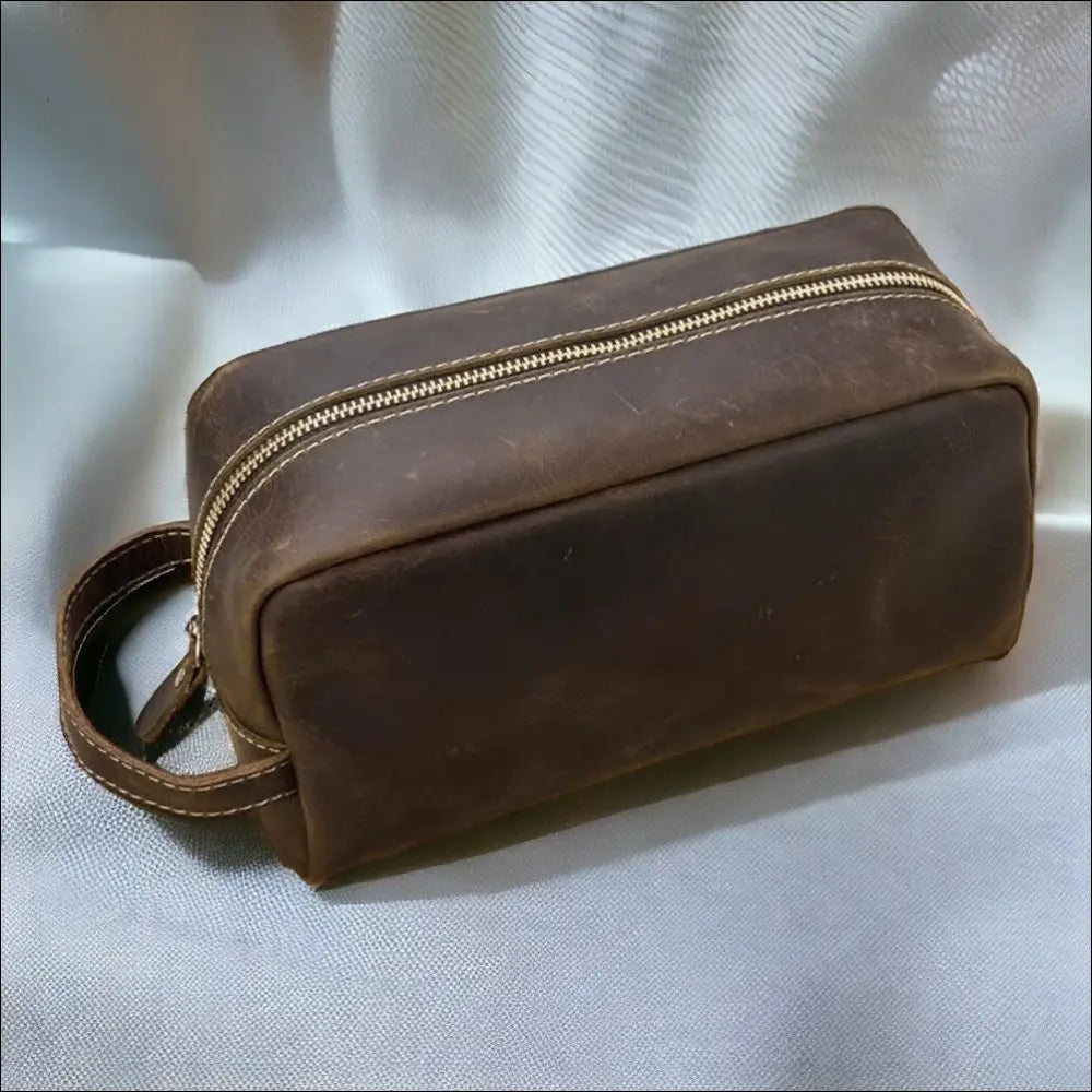 Trousse De Toilette En Cuir Brun Foncé