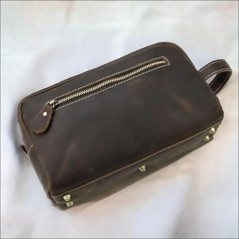 Trousse De Toilette En Cuir Brun Foncé